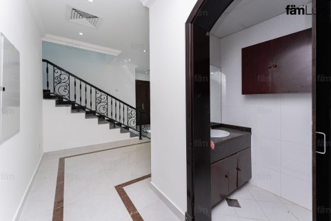 Вилла Дубай, БАӘ-да 4 жатын бөлмелер, 527.4 м² № 578214 - фото 21