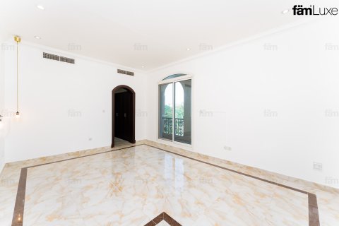 Вилла Дубай, БАӘ-да 4 жатын бөлмелер, 527.4 м² № 578214 - фото 9