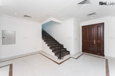 Вилла Дубай, БАӘ-да 4 жатын бөлмелер, 527.4 м² № 578214 - фото 16