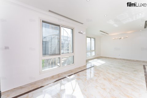 Вилла Дубай, БАӘ-да 4 жатын бөлмелер, 527.4 м² № 578214 - фото 8