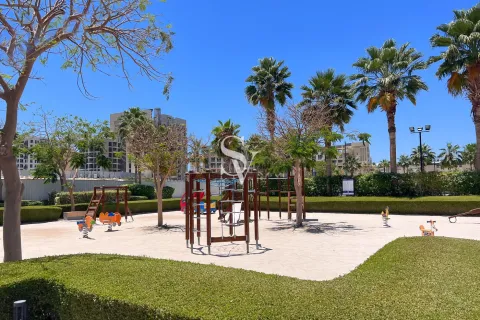 Apartment til salg i Al Jaddaf, Dubai, UAE 2 soveværelser, 87 kvm № 658229 - foto 12