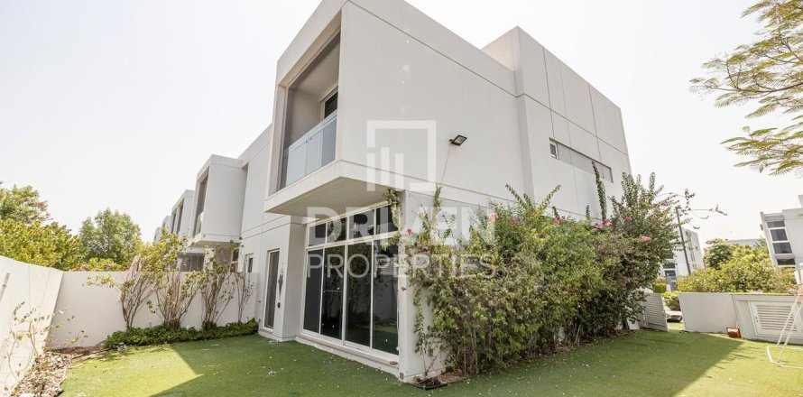 Villa itt: Mudon, Dubai, EAE, 3 hálószoba, 181 m², azonosító: 684428