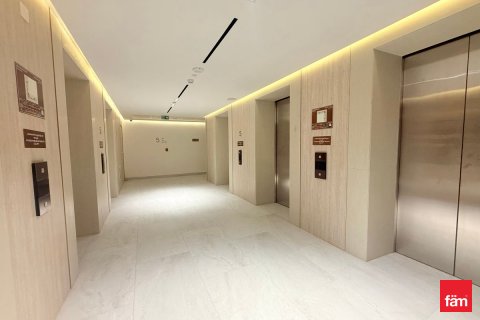 Lägenhet till försäljning i Dubai, UAE 1 sovrum, 79 kvm Nr. 646867 - fotografi 17