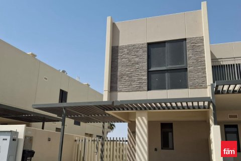 Villa te huur in Dubai, VAE 3 slaapkamers, 186.4 vr.m., nr 646773 - foto 5