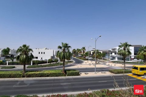 Villa te huur in Dubai, VAE 3 slaapkamers, 186.4 vr.m., nr 646773 - foto 6