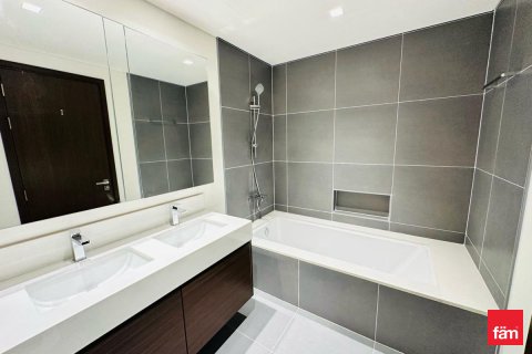 Apartament de închiriat în Dubai, EAU 3 dormitoare, 152.5 mp. №687595 - poză 14