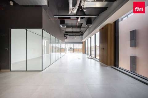 Oficina en alquiler en Mirdif, Dubai, EAU 195.9 m2 № 704051 - foto 2