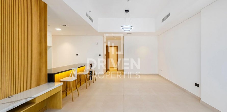 Apartment in Business Bay, Dubai, UAE 3 bedrooms, 144 sq.m. № 603591