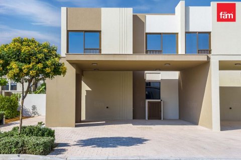 Maison de ville à louer à Dubai, EAU 4 chambres, 216.2 m2 № 679094 - photo 1