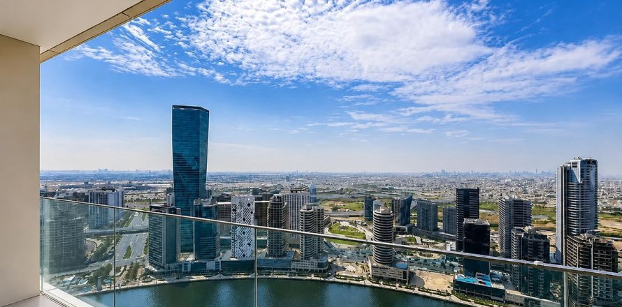 Appartement à Business Bay, Dubai, EAU: 1 chambre, 79.8 m2 № 753347