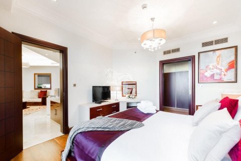 Apartment in Palm Jumeirah, Dubai, UAE 1 bedroom, 103.8 sq.m. № 584043 - photo 16