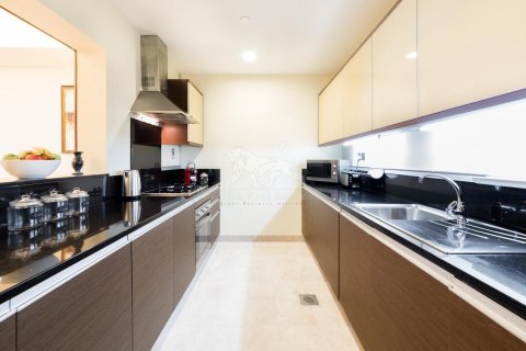 Apartment in Palm Jumeirah, Dubai, UAE 1 bedroom, 103.8 sq.m. № 584043 - photo 10