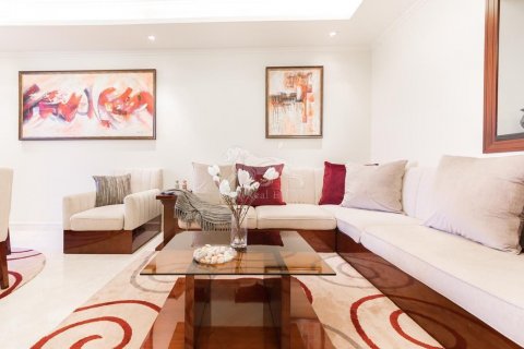 Apartment in Palm Jumeirah, Dubai, UAE 1 bedroom, 103.8 sq.m. № 584043 - photo 12