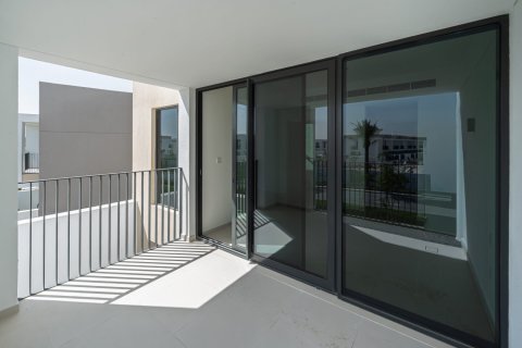 Adosado en venta en Arabian Ranches 3, Dubai, EAU 4 dormitorios, 235 m2 № 740653 - foto 11