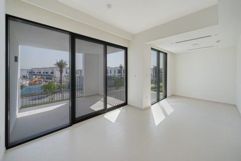 Adosado en venta en Arabian Ranches 3, Dubai, EAU 4 dormitorios, 235 m2 № 740653 - foto 4