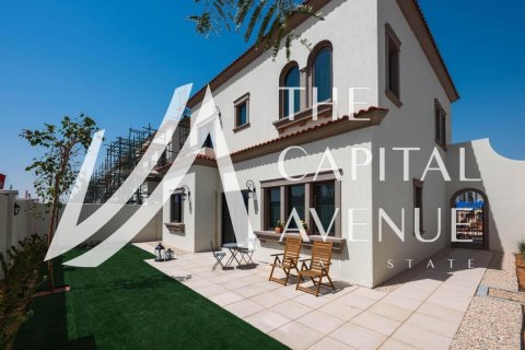 Huvila Mohamed Bin Zayed City, Abu Dhabi, Arabiemiraatit 3 makuuhuonetta, 405 m2 № 652817 - kuva 1