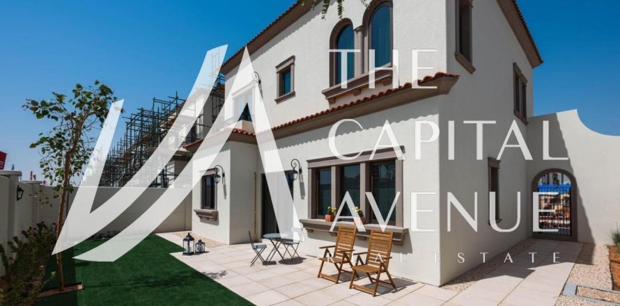 Huvila Mohamed Bin Zayed City, Abu Dhabi, Arabiemiraatit 3 makuuhuonetta, 405 m2 № 652817