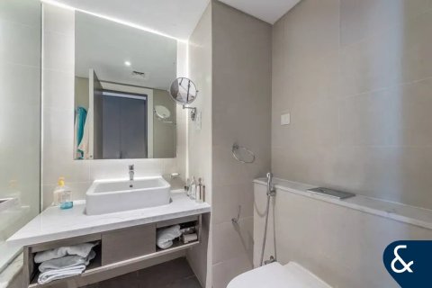 Apartman u gradu Business Bay, Dubai, UAE 2 spavaće sobe, 131 m2 Br. 667648 - Slika 11