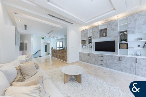 Villa itt: Jumeirah Golf Estates, Dubai, EAE, 7 hálószoba, 881 m², azonosító: 697996 - fénykép 9