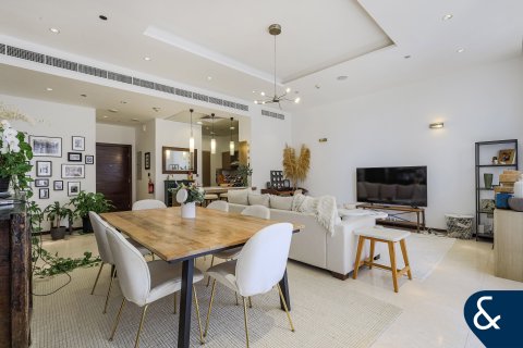 Huoneisto Palm Jumeirah, Dubai, Arabiemiraatit 1 makuuhuone, 120 m2 № 698053 - kuva 3