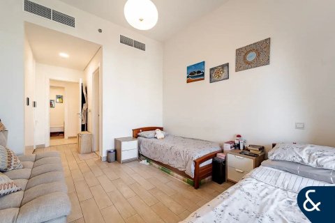 Apartamento en venta en Jumeirah Golf Estates, Dubai, EAU 3 dormitorios, 166 m2 № 697995 - foto 13