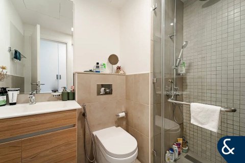 Apartamento en venta en Jumeirah Golf Estates, Dubai, EAU 3 dormitorios, 166 m2 № 697995 - foto 19