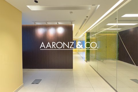 Business Bay, Dubai, UAE의 임대용 사무실 95제곱미터 번호 690584 - 사진 8