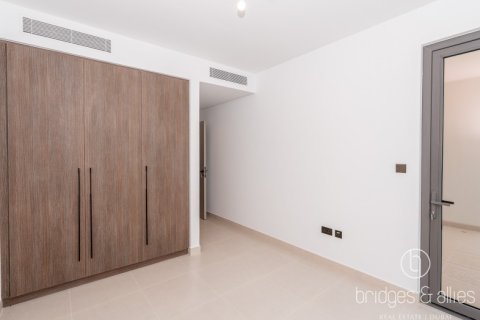 Vilă de închiriat în Tilal Al Ghaf, Dubai, EAU 4 dormitoare, 222 mp.  №690587 - poză 10