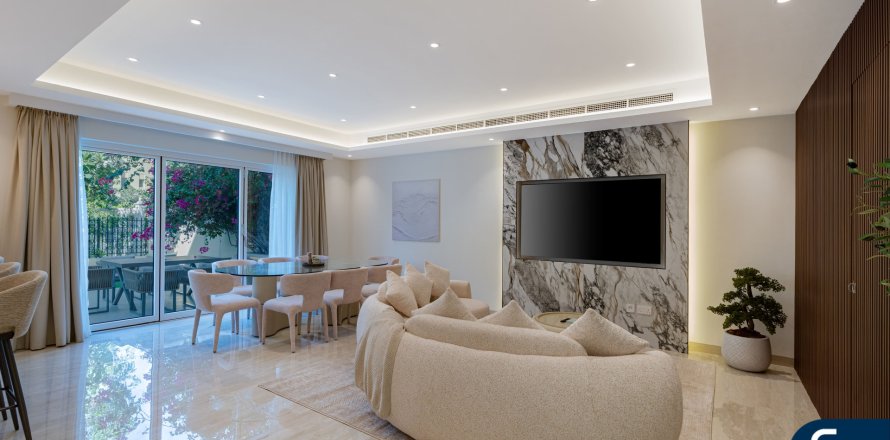 Villa itt: The Lakes, Dubai, EAE, 3 hálószoba, 236 m², azonosító: 667281