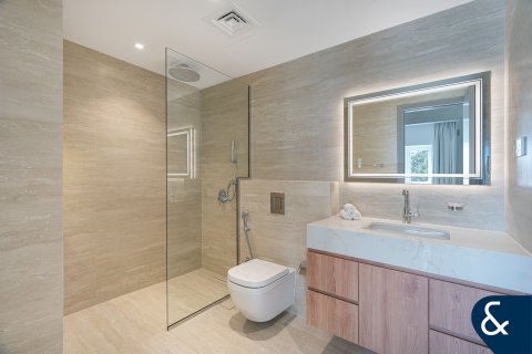 Vila v The Lakes, Dubai, SAE 3 spálne, 236 m2 č. 667281 - Fotografia 20