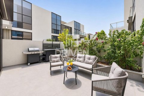 Villa till försäljning i Mohammed Bin Rashid City, Dubai, UAE 4 sovrum, 187.2 kvm Nr. 765296 - fotografi 15