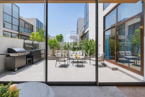 Villa till försäljning i Mohammed Bin Rashid City, Dubai, UAE 4 sovrum, 187.2 kvm Nr. 765296 - fotografi 9