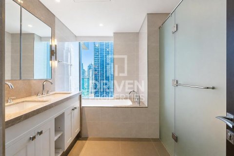 Apartment in Downtown Dubai (Downtown Burj Dubai), UAE 2 bedrooms, 159.42 sq.m. № 765298 - photo 15