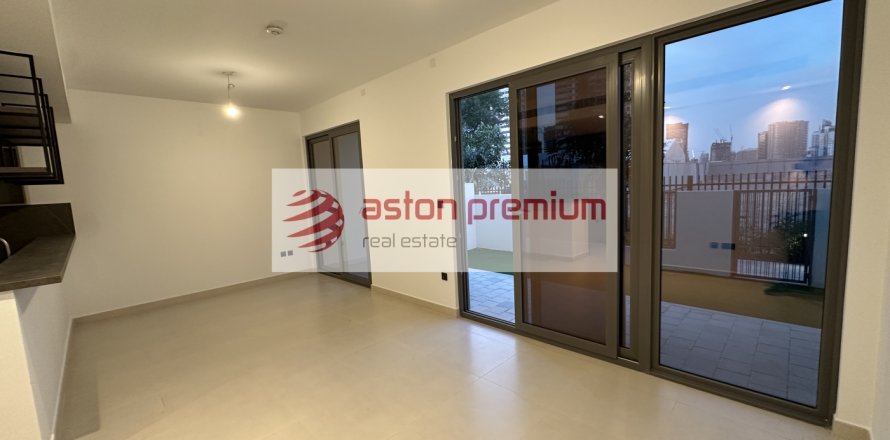 Shtëpi në qytet në Tilal Al Ghaf, Dubai, Emiratet e Bashkuara Arabe 3 dhoma gjumi, 147 m2. № 695601