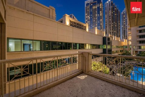 Apartemen di Downtown Dubai (Downtown Burj Dubai), UEA 1 kamar tidur, 79.8 m2 nomor 693253 - foto 21