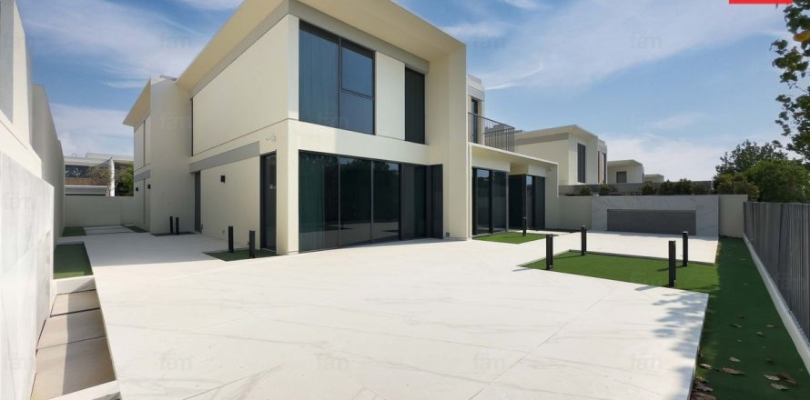 Huvila Tilal Al Ghaf, Dubai, Arabiemiraatit 5 makuuhuonetta, 493 m2 № 693256