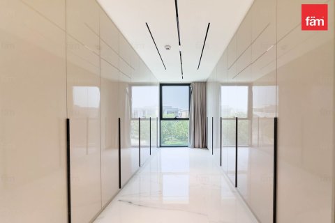 Huvila Tilal Al Ghaf, Dubai, Arabiemiraatit 5 makuuhuonetta, 493 m2 № 693256 - kuva 9