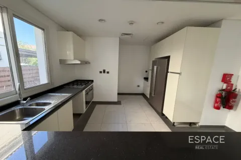Townhouse sa Dubai Land, UAE 3 silid-tulugan, 246 sq.m. № 737903 - larawan 7