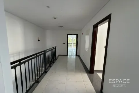 Townhouse sa Dubai Land, UAE 3 silid-tulugan, 246 sq.m. № 737903 - larawan 13