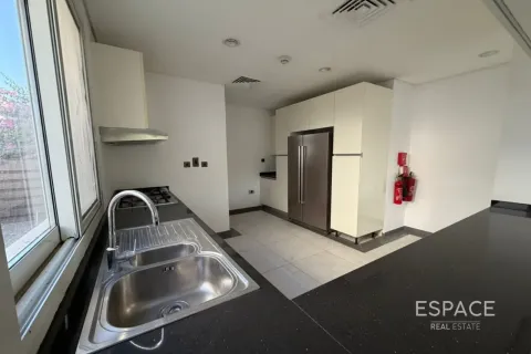 Townhouse sa Dubai Land, UAE 3 silid-tulugan, 246 sq.m. № 737903 - larawan 6