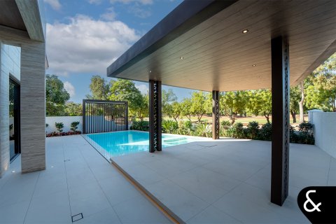 וילה להשכרה ב Jumeirah Golf Estates, Dubai, איחוד האמירויות  5 חדרי שינה, 874 מ"ר, מספר 688897 - תמונה 3