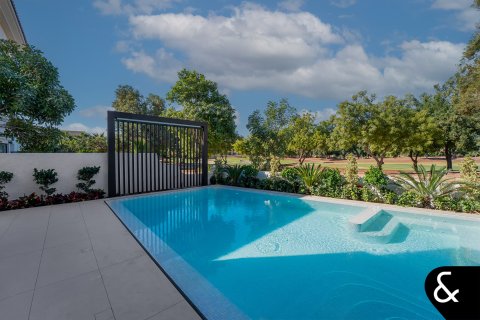 וילה להשכרה ב Jumeirah Golf Estates, Dubai, איחוד האמירויות  5 חדרי שינה, 874 מ"ר, מספר 688897 - תמונה 4