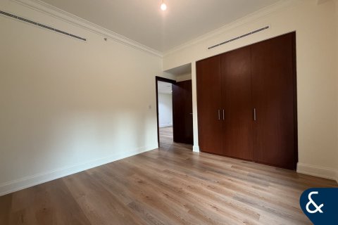 Huoneisto Dubai Marina, Dubai, Arabiemiraatit 3 makuuhuonetta, 216 m2 № 688895 - kuva 16