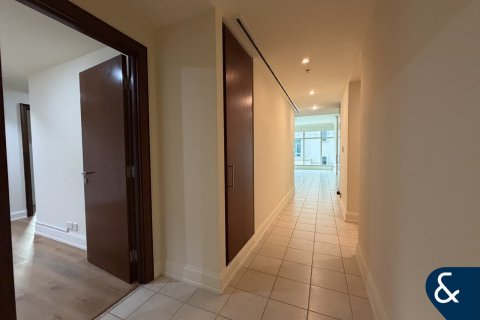 Huoneisto Dubai Marina, Dubai, Arabiemiraatit 3 makuuhuonetta, 216 m2 № 688895 - kuva 8
