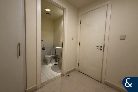 Huoneisto Dubai Marina, Dubai, Arabiemiraatit 3 makuuhuonetta, 216 m2 № 688895 - kuva 19