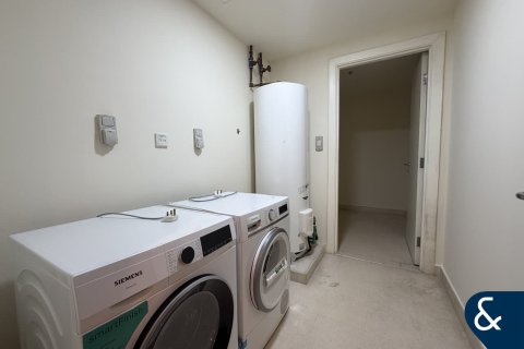 Huoneisto Dubai Marina, Dubai, Arabiemiraatit 3 makuuhuonetta, 216 m2 № 688895 - kuva 18