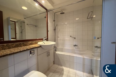 Huoneisto Dubai Marina, Dubai, Arabiemiraatit 3 makuuhuonetta, 216 m2 № 688895 - kuva 14