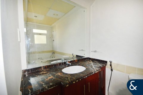 וילה להשכרה ב Arabian Ranches, Dubai, איחוד האמירויות  2 חדרי שינה, 175 מ"ר, מספר 688896 - תמונה 5