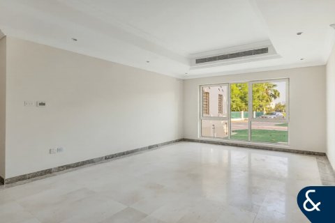 Villa te huur in Jumeirah Islands, Dubai, VAE 4 slaapkamers, 492 vr.m., nr 688898 - foto 16