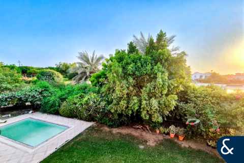 Villa te huur in Jumeirah Islands, Dubai, VAE 4 slaapkamers, 492 vr.m., nr 688898 - foto 19
